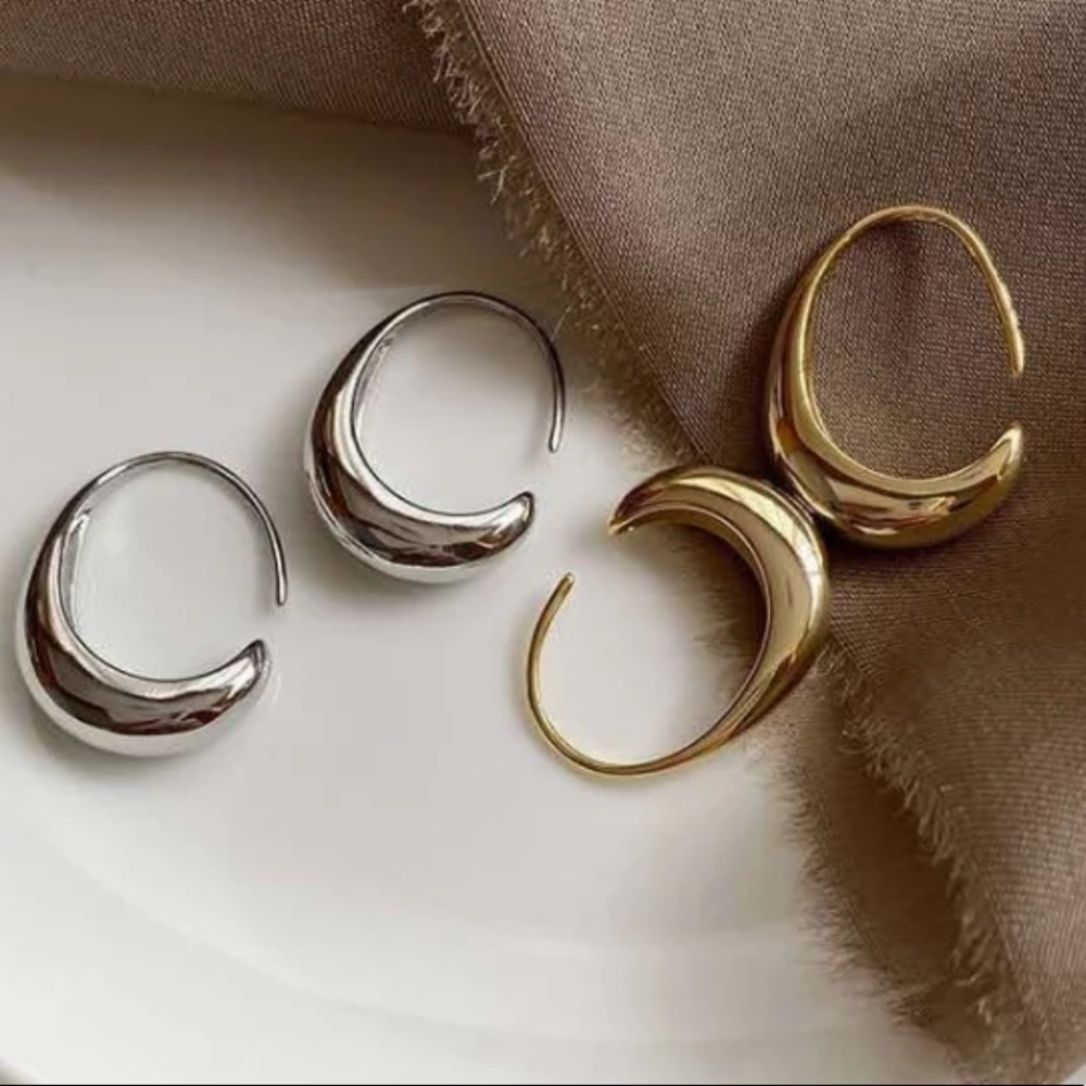 Minimalist Hoops